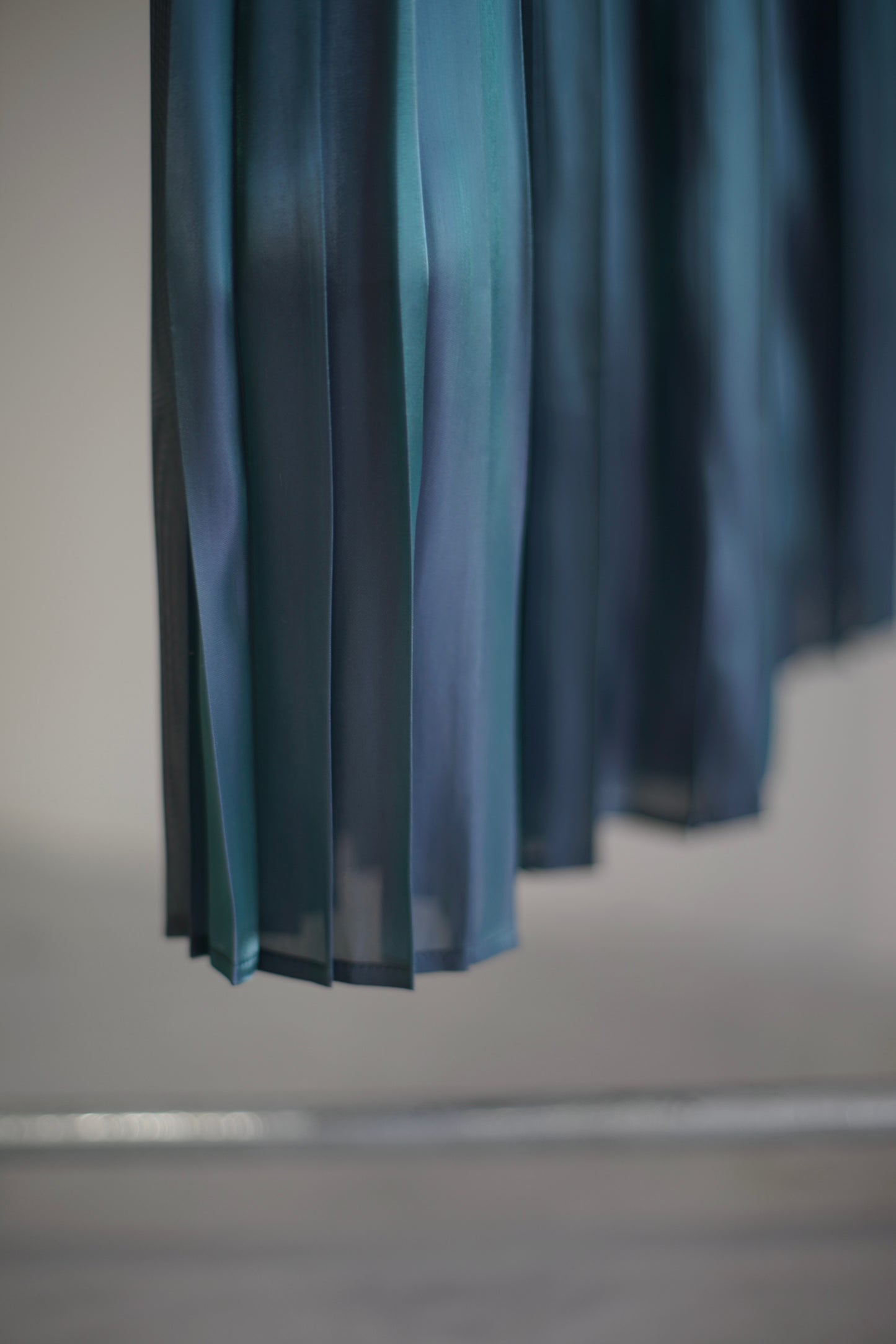 itochi / Aurora cloth double side pleated skirt / emerald