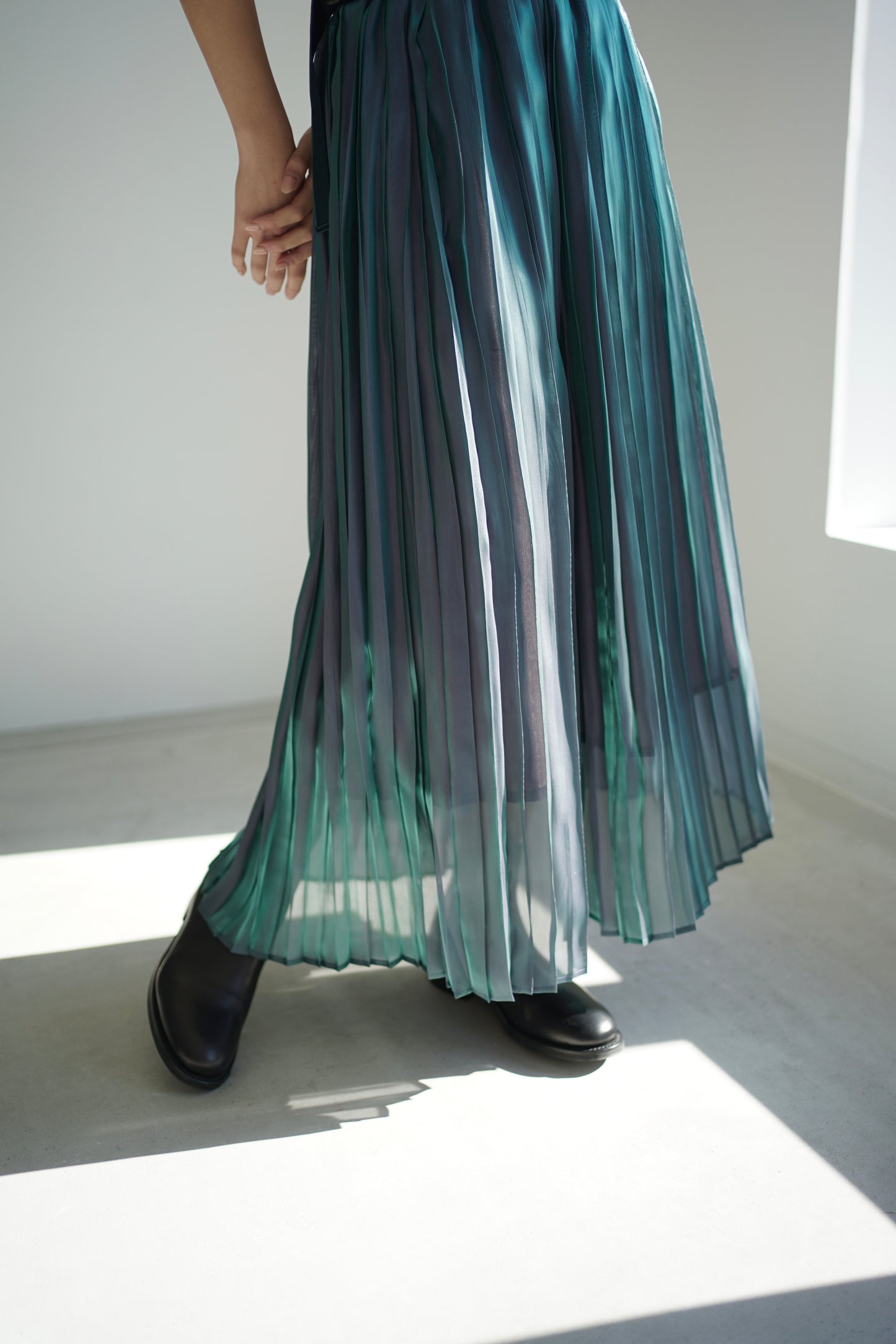 itochi / Aurora cloth double side pleated skirt / emerald