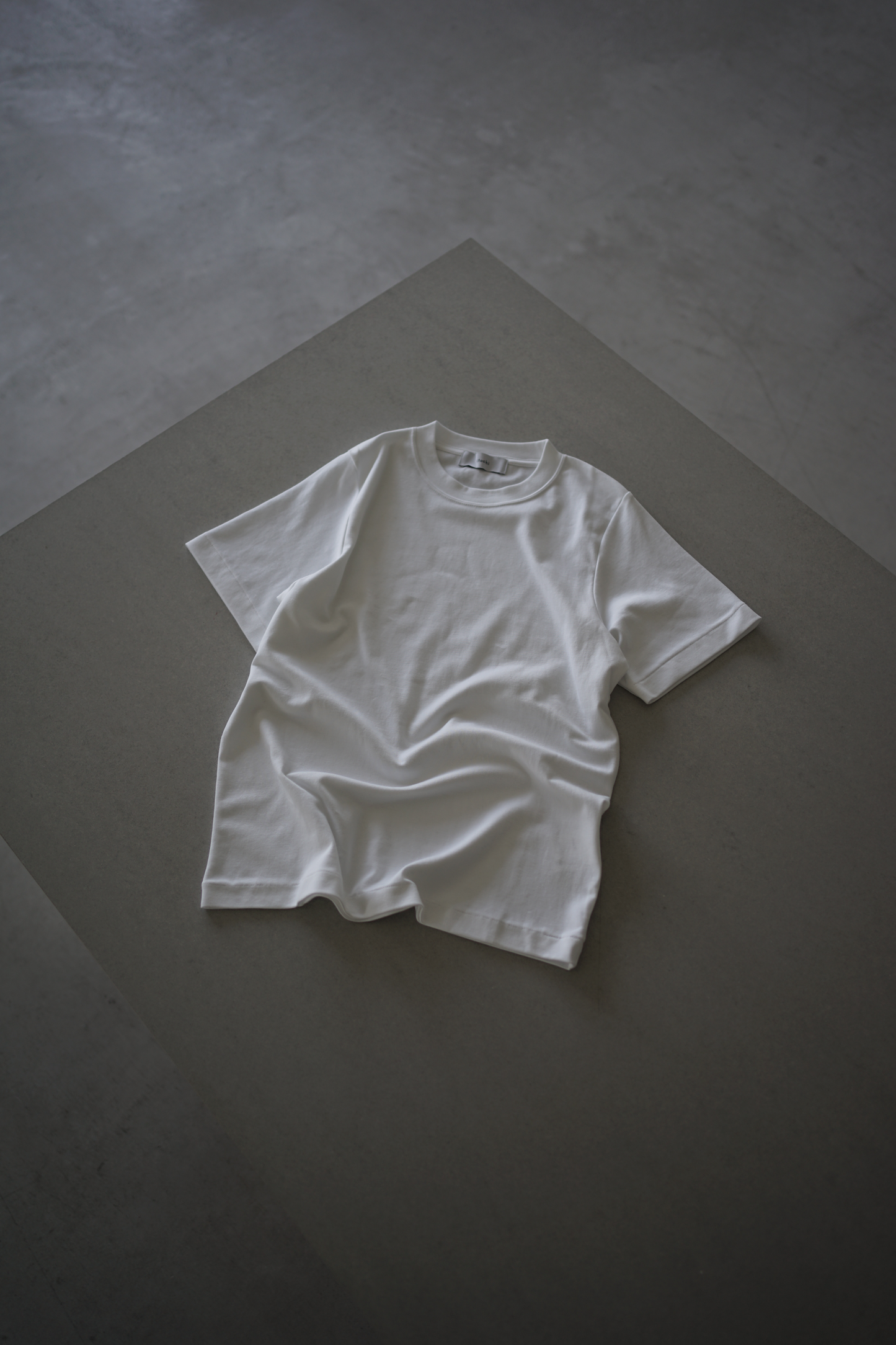 itochi / Suvin cotton smooth crew neck t-shirt (womens)