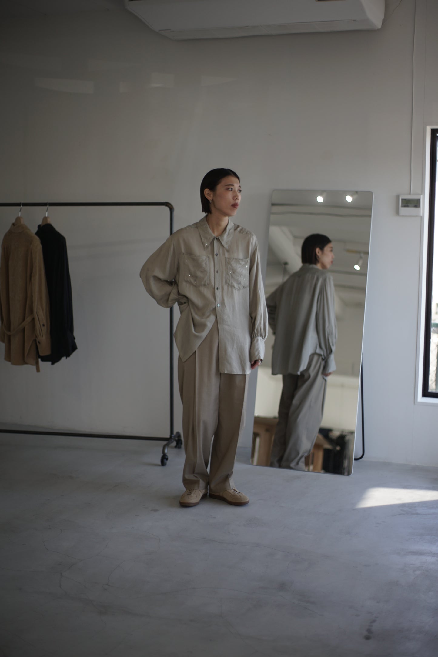 JöICEADDED / Leaves Embroidered Shirt