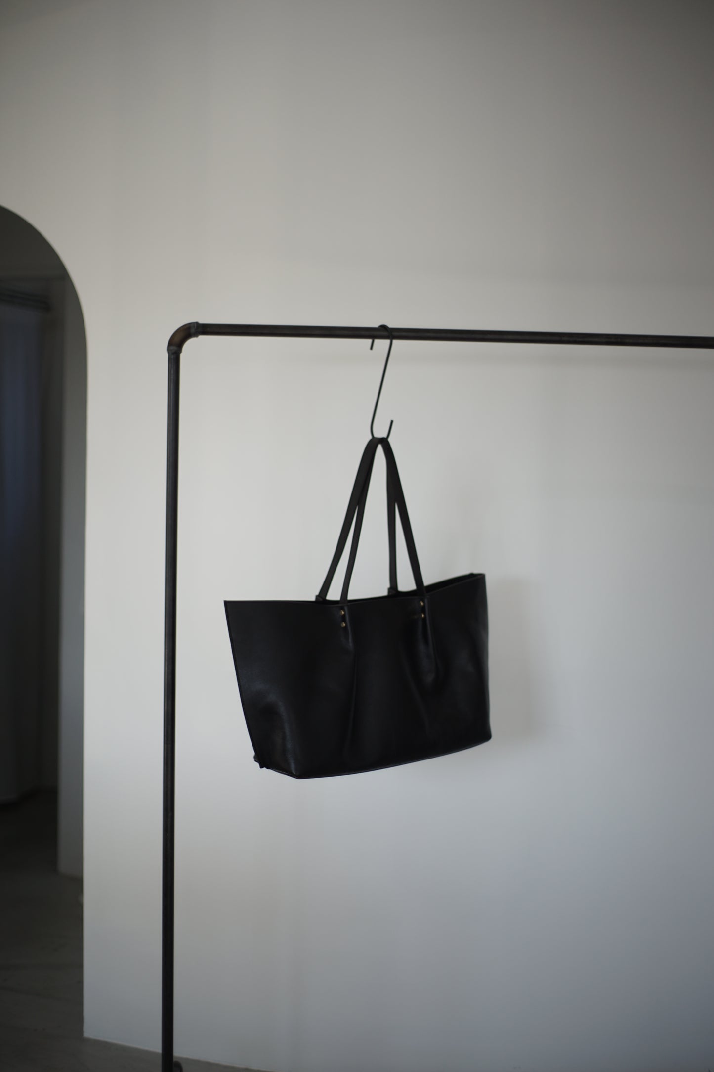 LA POCHE / "CAROL" -BLACK HORSE-