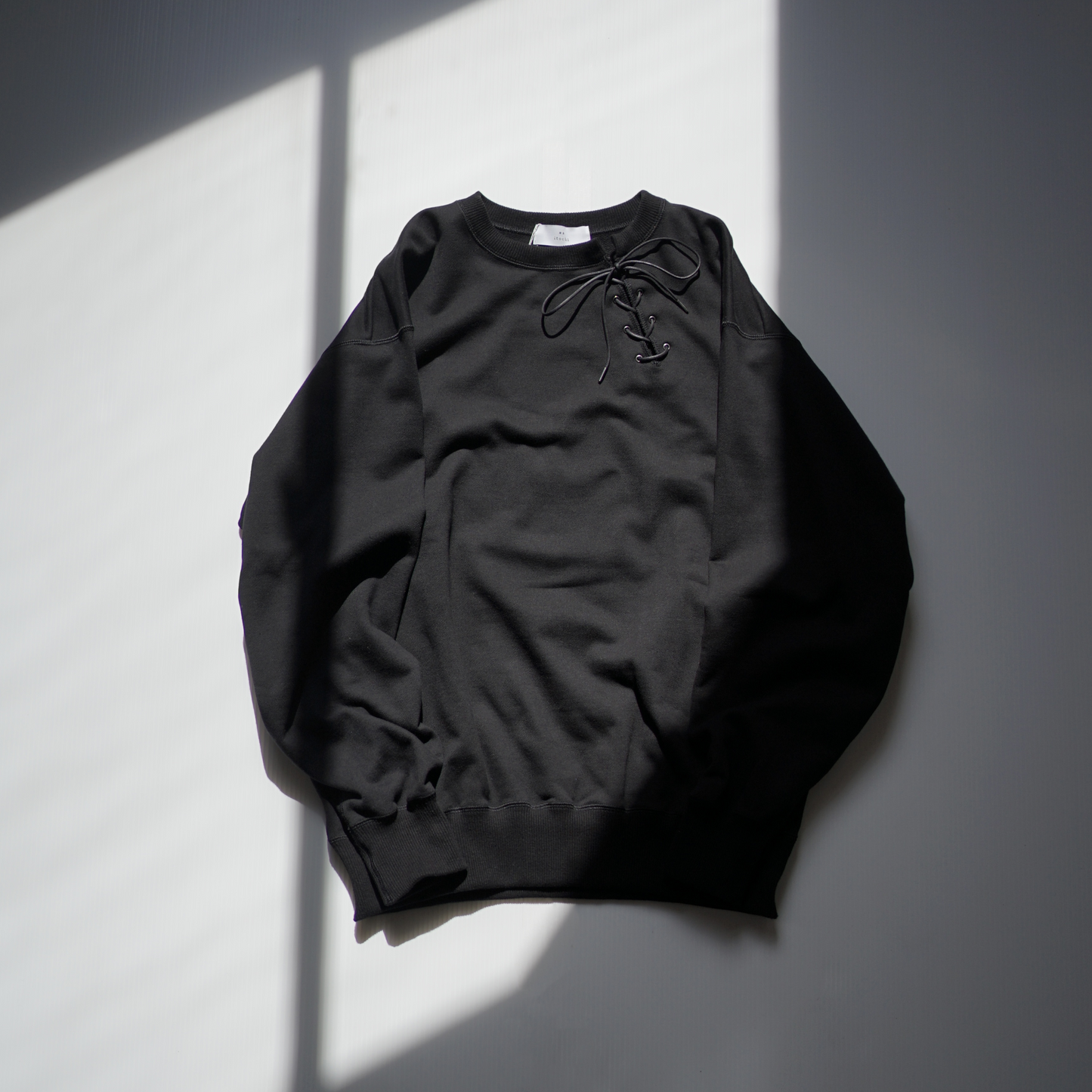 [50%OFF] itochi / Azuma urake lace up neck sweatshirt