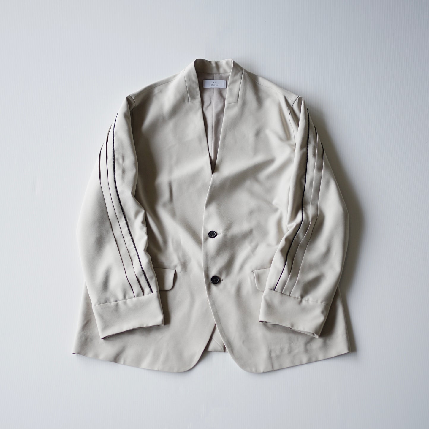 [30%OFF] itochi / Polyester linon pleated sleeve collarless jacket