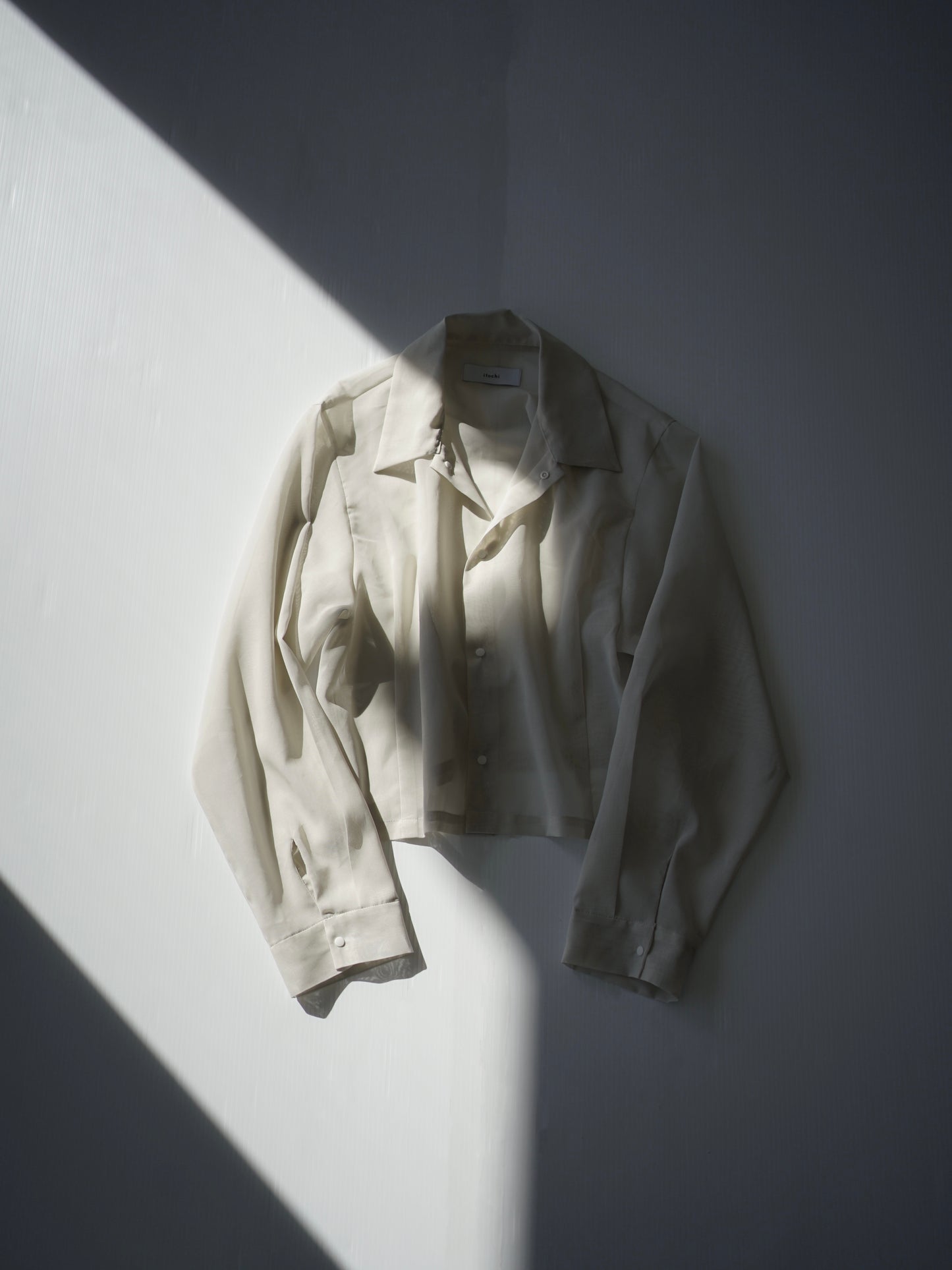 [50%OFF] itochi / 100/2 cotton organdy transparent tuck short shirt